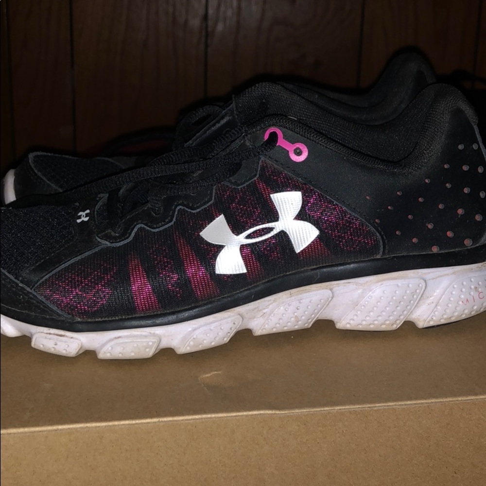Under Armor Assert 6